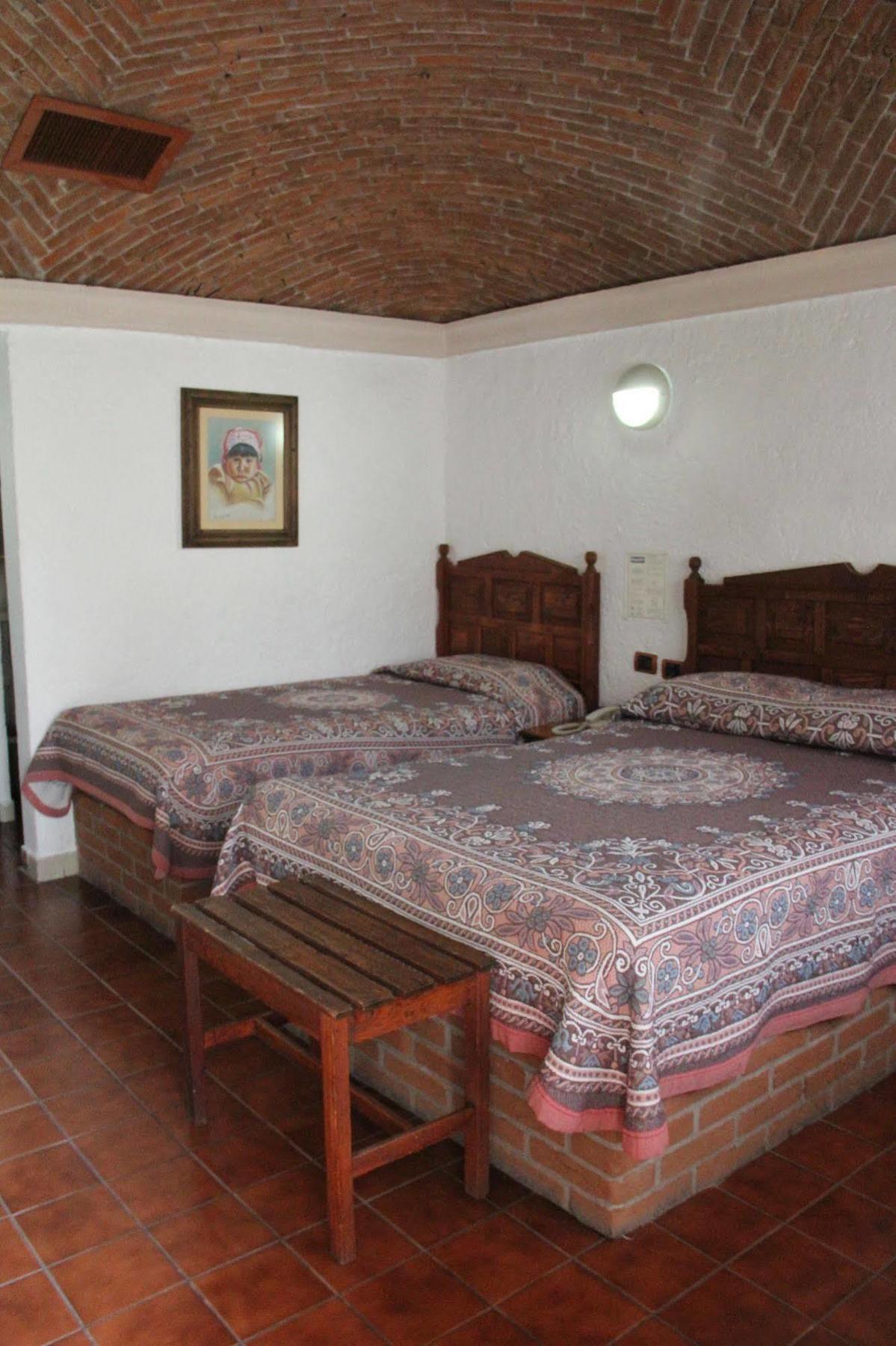 State Inn Chihuahua Exteriör bild